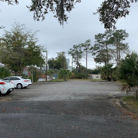 Modern House Minutes From Downtown Gainesville, Uf, Va & More! Eksteriør billede