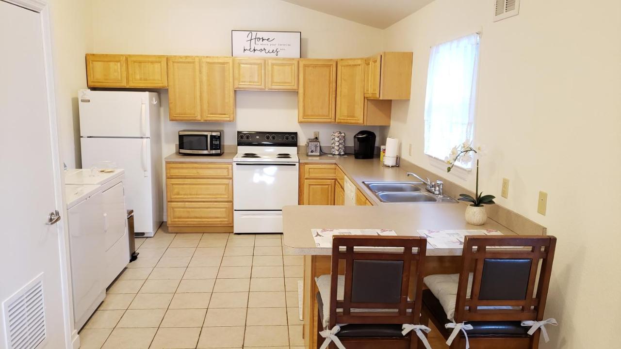 Modern House Minutes From Downtown Gainesville, Uf, Va & More! Eksteriør billede