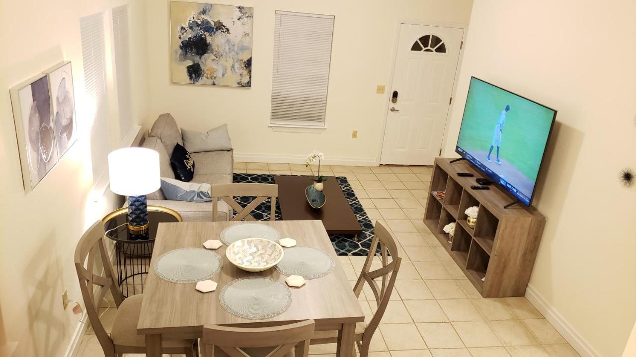 Modern House Minutes From Downtown Gainesville, Uf, Va & More! Eksteriør billede