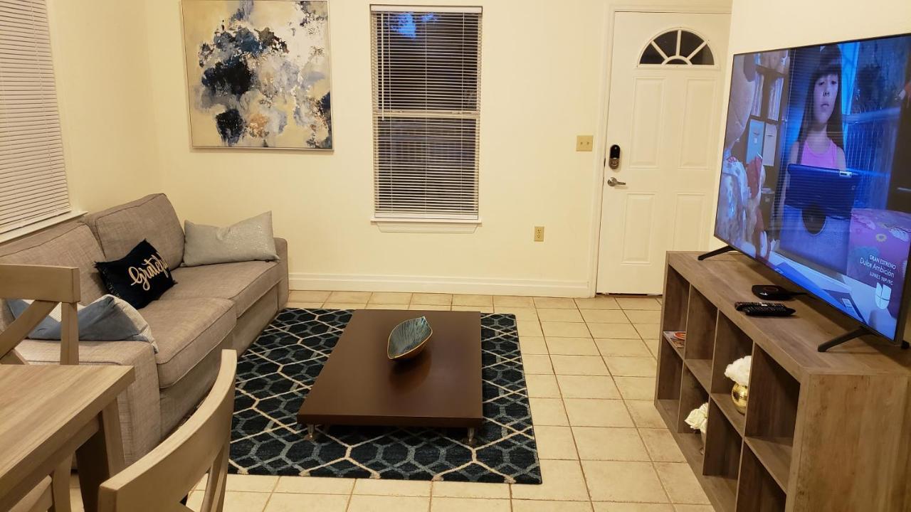 Modern House Minutes From Downtown Gainesville, Uf, Va & More! Eksteriør billede
